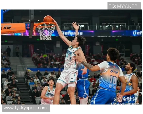 杨瀚森反思五次失误经历追求创新却未能帮助球队