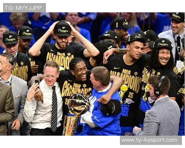 雷霆尽管主力伤缺仍稳居联盟榜首并掌握快船明年首轮选秀权