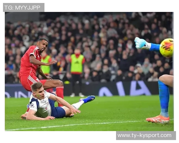 西蒙斯转会费6500万欧在热刺赛季零进球仍在努力适应新环境