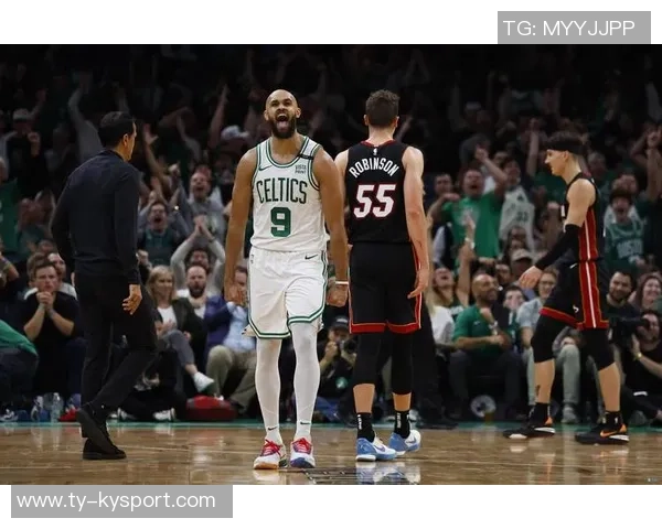 德里克怀特砍下31分却难救主下半场独得23分遗憾落败